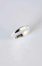 Load image into Gallery viewer, Silver Peak Ring
