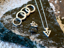 Load image into Gallery viewer, Heavy Weight Round Ring